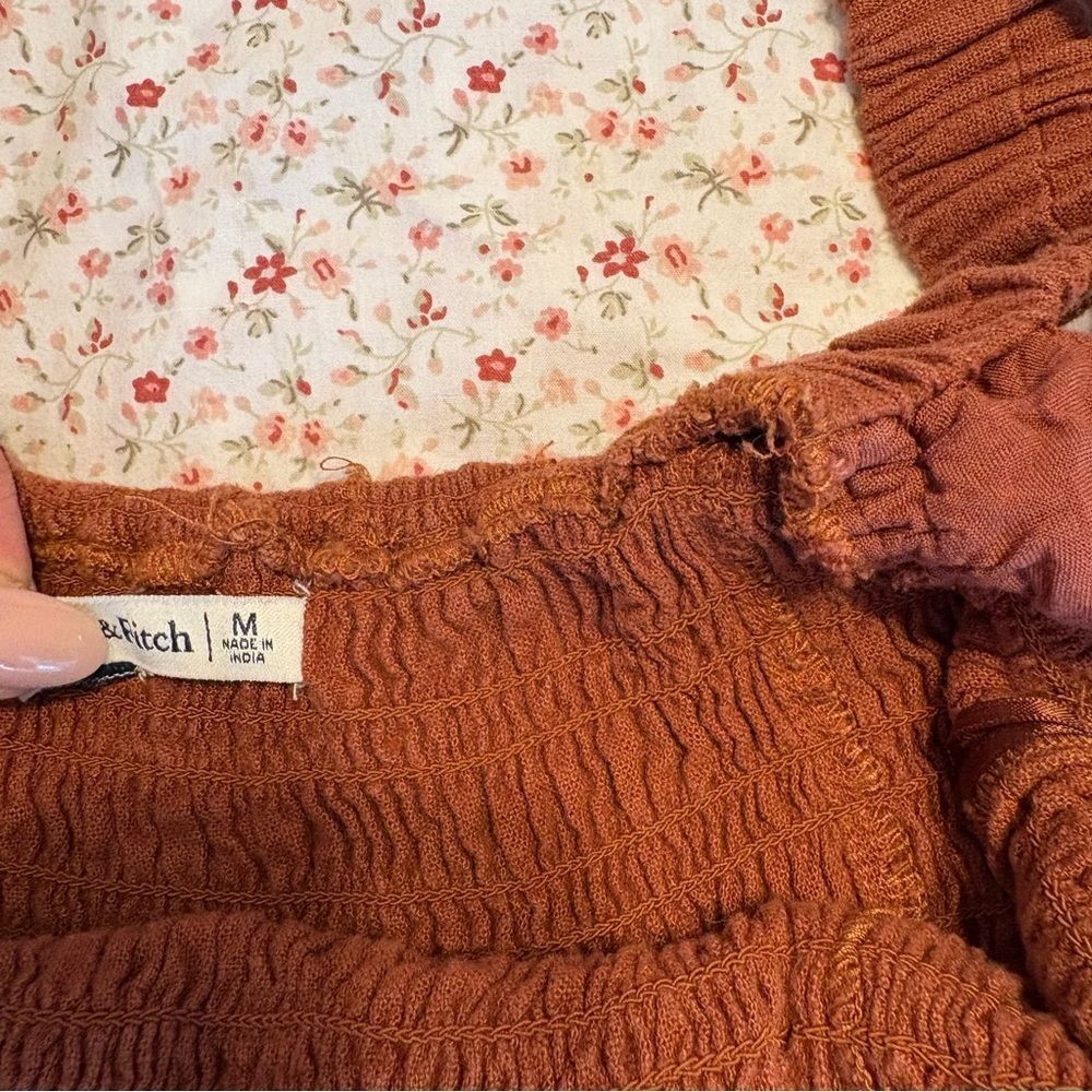 Abercrombie and Fitch Scrunchie Strap Maxi Dress - Picture 8 of 10